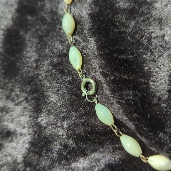 Unbranded Mother of Pearl Hand Carved Necklace, Bracelet & Earring Set Jeruselum - Picture 16 of 16